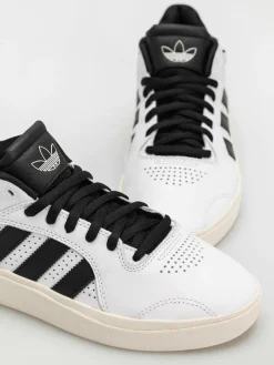 adidas Tyshawn Schuhe