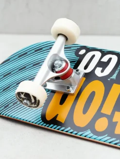 Foundation Star Skateboard