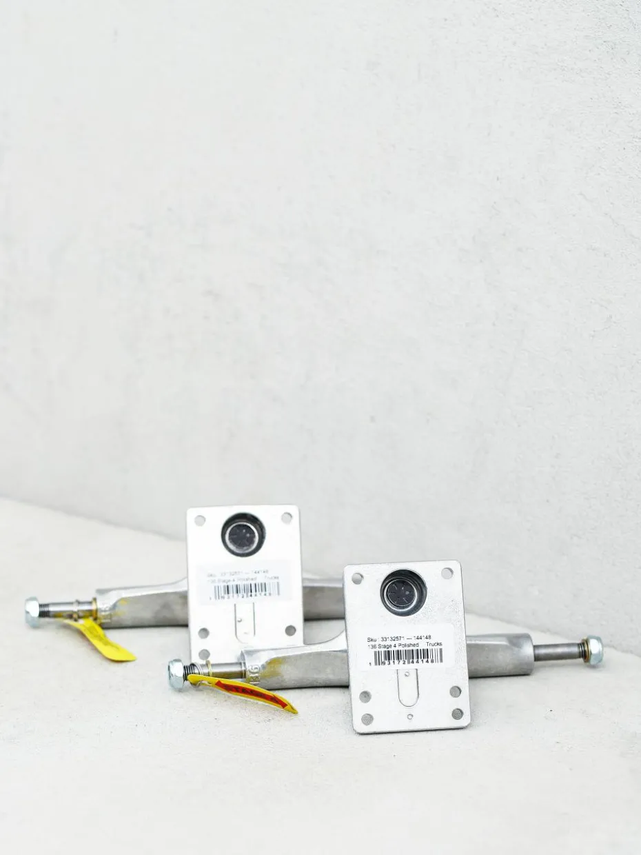 Independent Stage 4 Standard Achsen