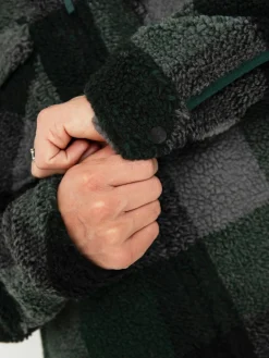 Kavu Jacke McCord Creek