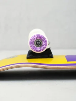 Real Doves II Skateboard