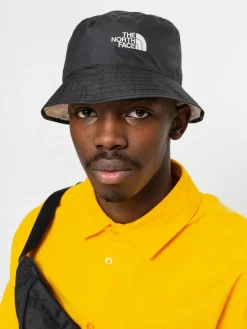 The North Face Sun Stash Hut