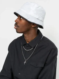 The North Face Sun Stash Hut